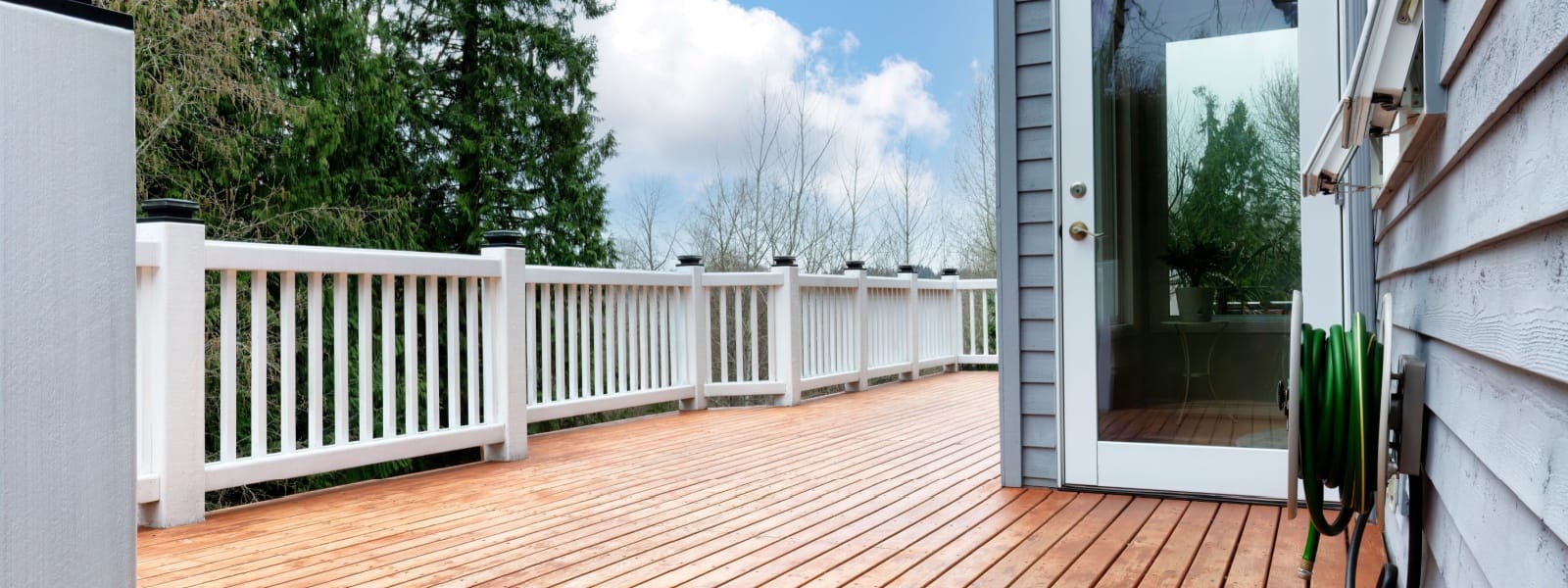 Deck Staining Wheaton IL